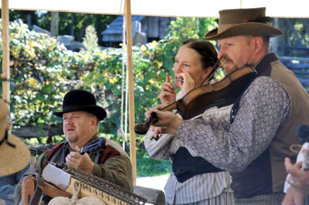 Lincoln Log Cabin: Harvest Frolic Fall Celebration